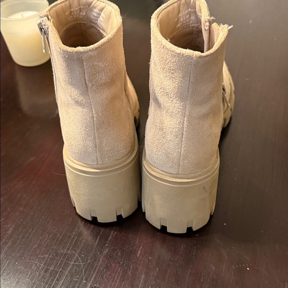 Steve Madden Suede Chelsea Boots Size 6 1/2 - Picture 6 of 7